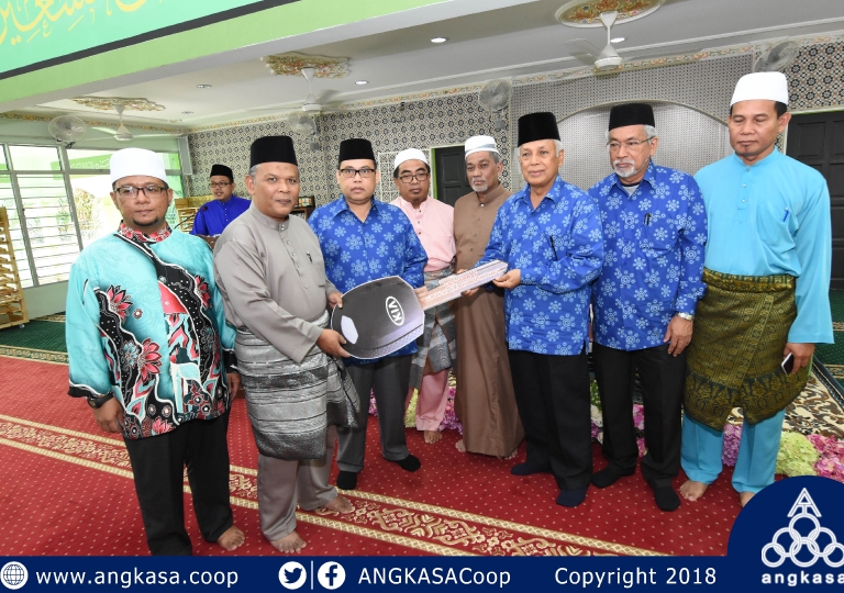  The inauguration of the Infaq Lil-Waqf Council of Complex Children's Orphans and Darul Widad Gold Welfare Complex, Linggi, Negeri Sembilan